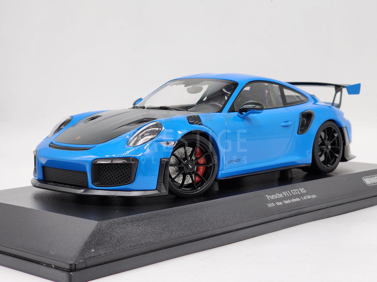 Minichamps 2018 Porsche 911 991.2 GT2 RS Miami Blue / Black 1