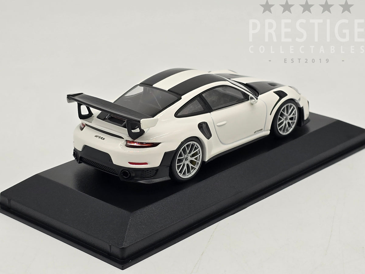 Minichamps 2018 Porsche 911 GT2 RS (991.2) Weiss White w Silver
