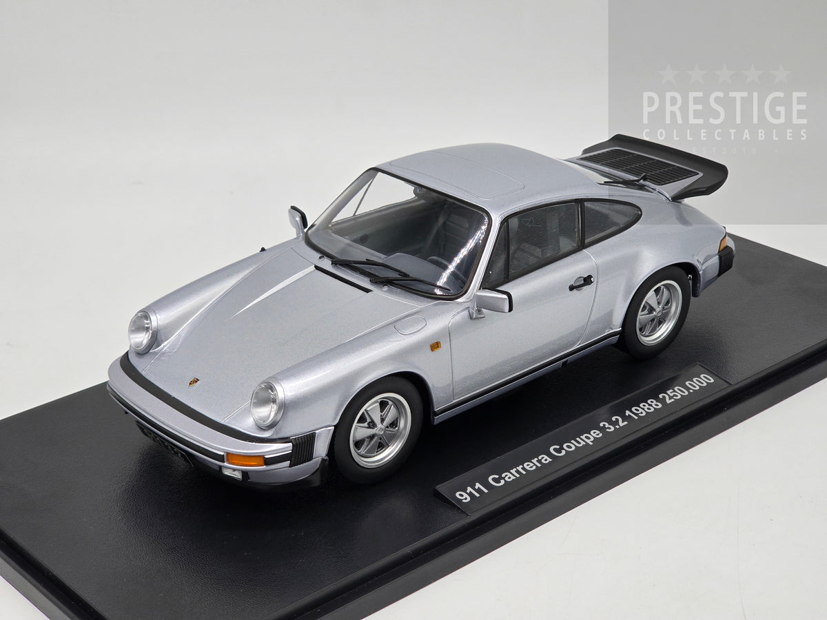Porsche 911 Carrera 3.2 Coupe 250.000 véhicule miniature