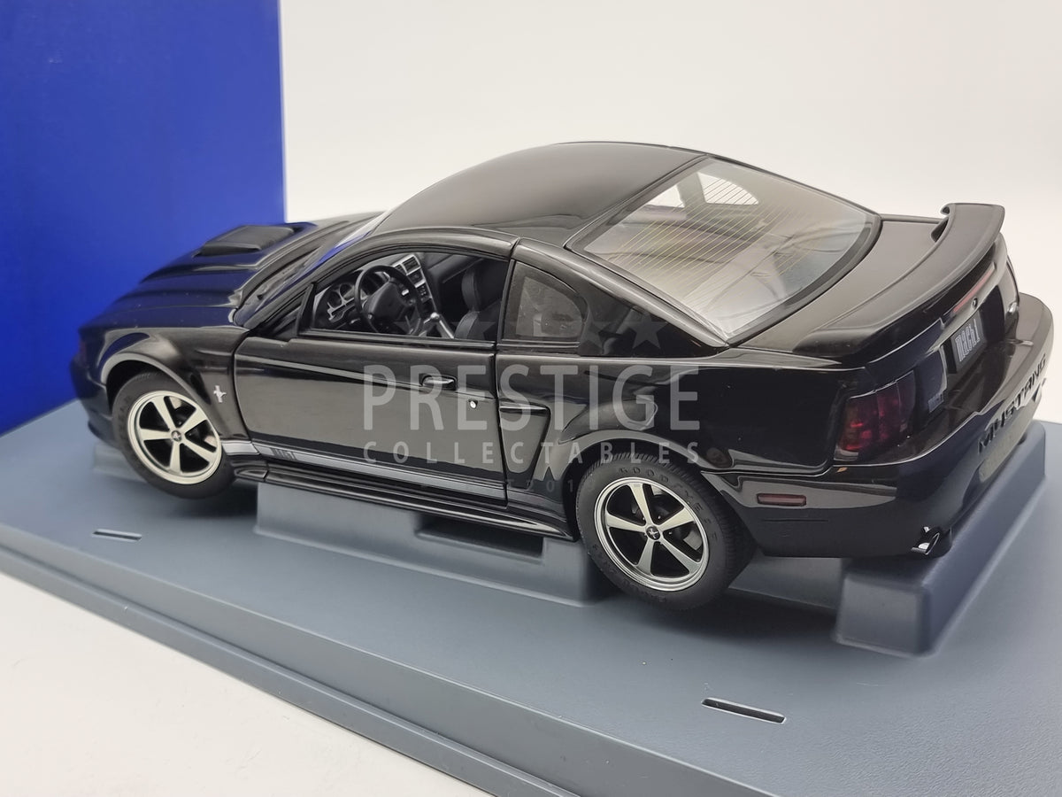 AUTOart 2003 Ford Mustang Mach 1:18 Scale Model Car - Used RARE