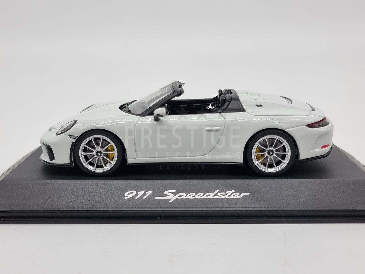 Genuine 2019 Porsche 911 Speedster White 991 II 1:43 Scale by