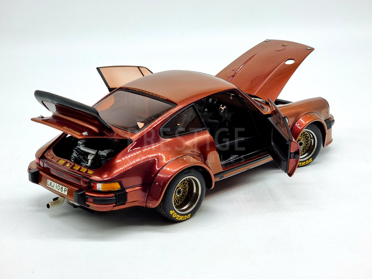 Exoto 1976 Porsche 934 RSR Turbo Standox Interlagos Fire