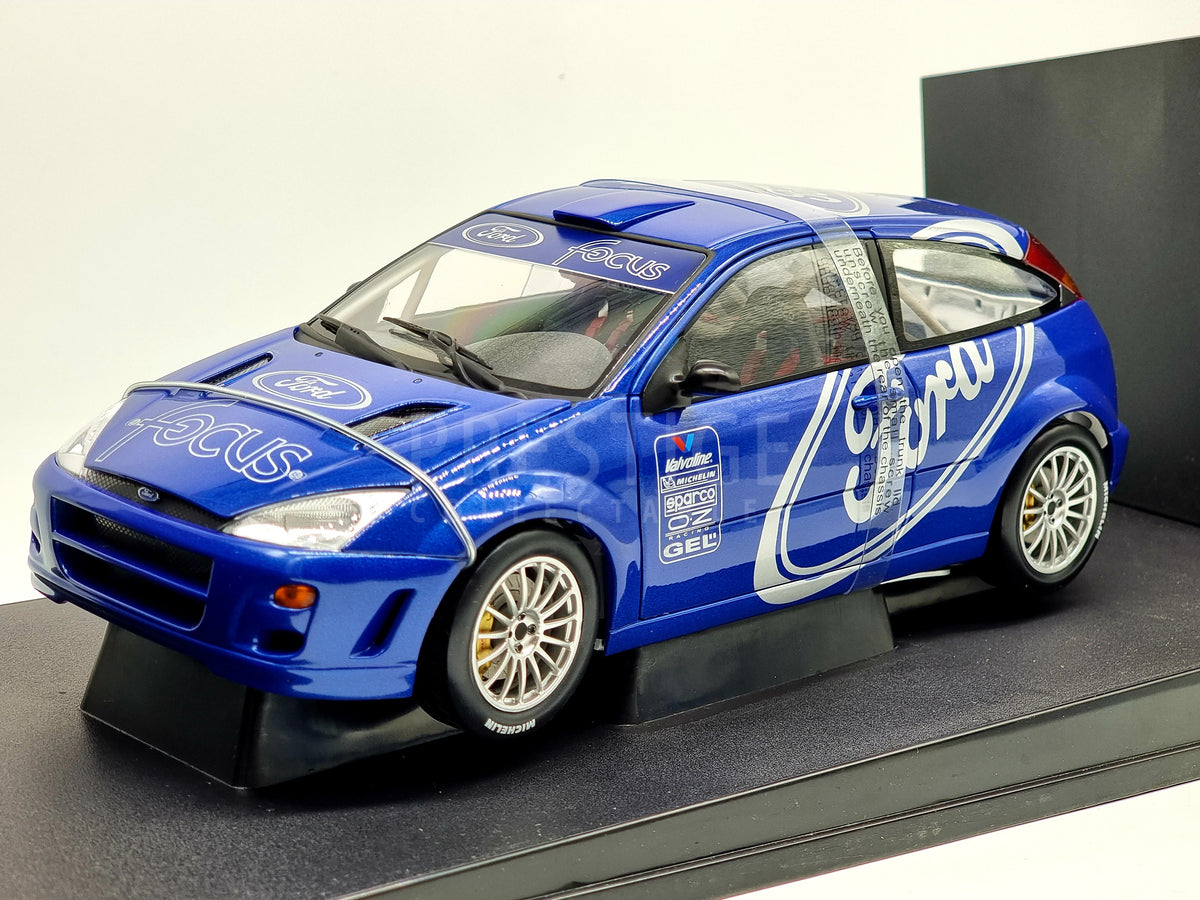 AUTOart NOS 1999 Ford Focus WRC Presentation Car Blue 89910 1:18