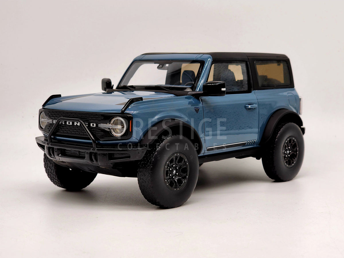 GT Spirit 2021 Ford Bronco (SWB) First Edition Area 51 Blue GT359