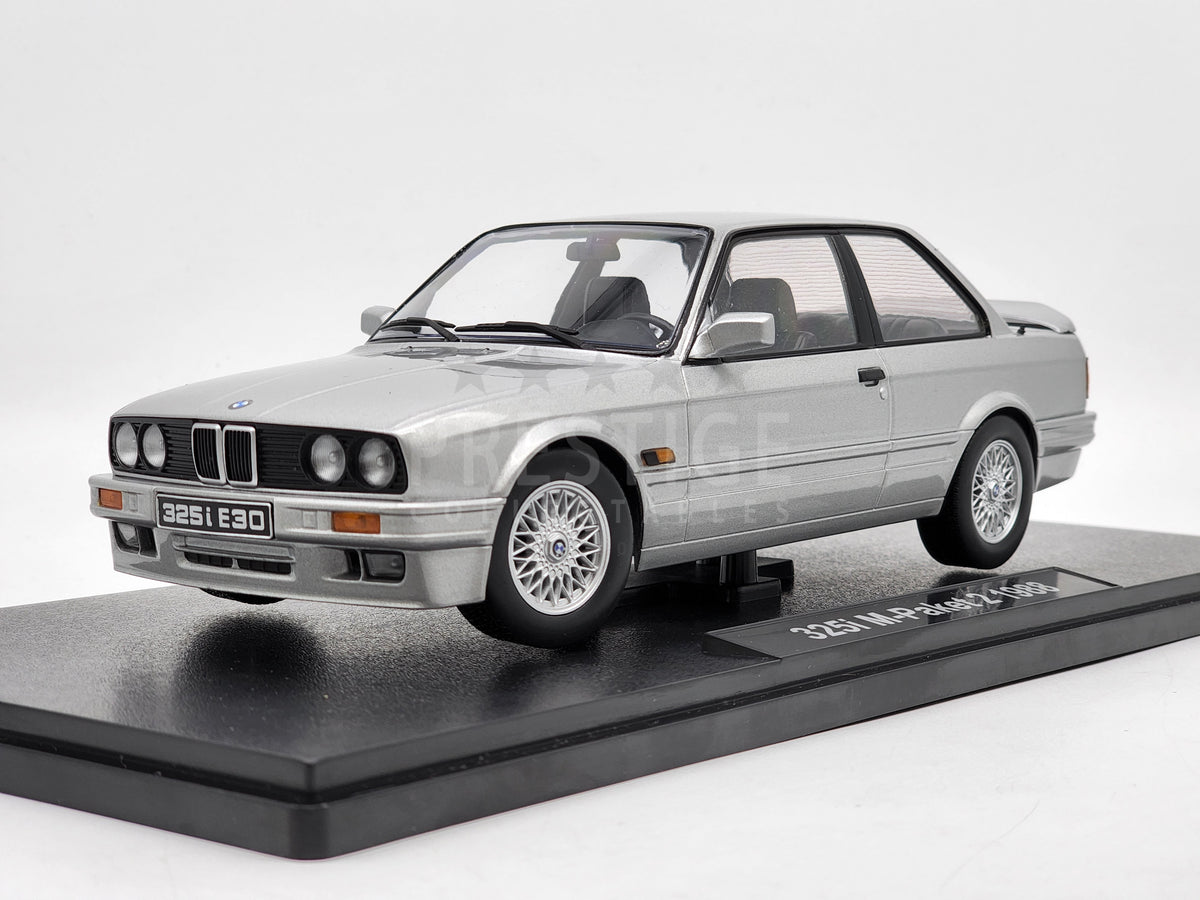 BMW - 325i/ E30 M-Paket 2 1988 - KK Scale Models - 1/18 - Voiture