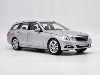 Dealer Edition by Minichamps Mercedes Benz E-Class Estate Silver W212 1:18 - Used