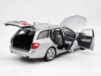 Dealer Edition by Minichamps Mercedes Benz E-Class Estate Silver W212 1:18 - Used