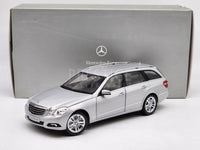 Dealer Edition by Minichamps Mercedes Benz E-Class Estate Silver W212 1:18 - Used