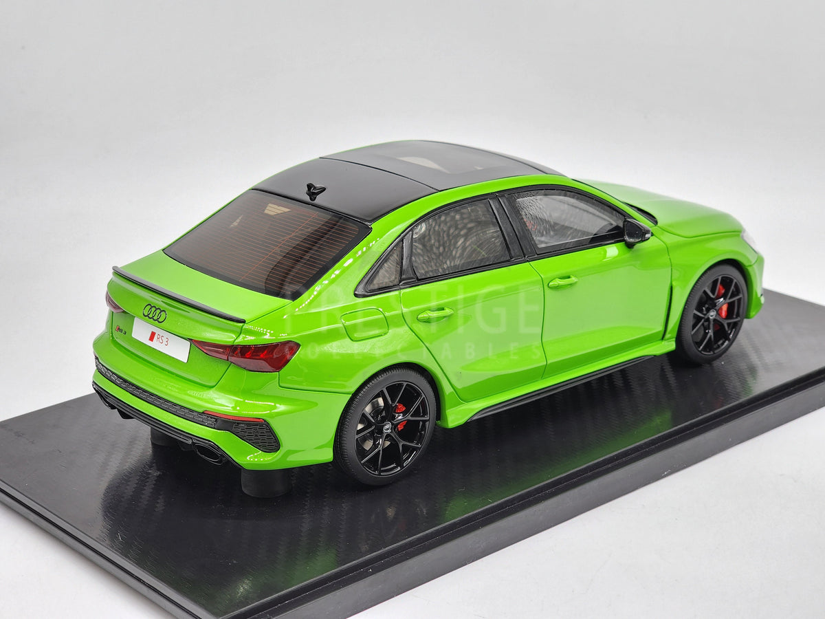 Audi RS3 Berlina Verde – Modellino GT-Spirit Scala 1:18 – Edizione 2021