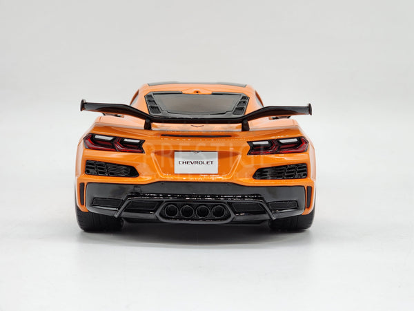 GT Spirit 2023 Chevrolet Corvette C8 Z06 Orange GT417 1:18 Scale