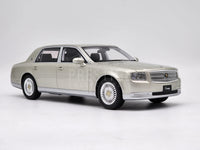 Kyosho Samurai 2018 Toyota Century Sedan Pearl Silver 1:18 Scale - New