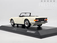 Minichamps 1969 Triumph TR6 Roadster LHD White 1:18 - New