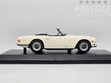 Minichamps 1969 Triumph TR6 Roadster LHD White 1:18 - New