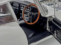 Kyosho 1962 Jaguar E-Type S1 3.8 FHC RHD Coupe White 1:18 - New