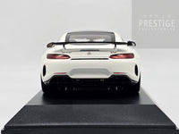 Minichamps 2021 Mercedes Benz AMG GT-R White Metallic 1:18 - New