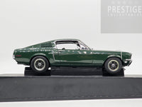 AUTOart 1968 Ford Mustang GT390 Fastback Bullitt Steve McQueen Green 1:18 - USED