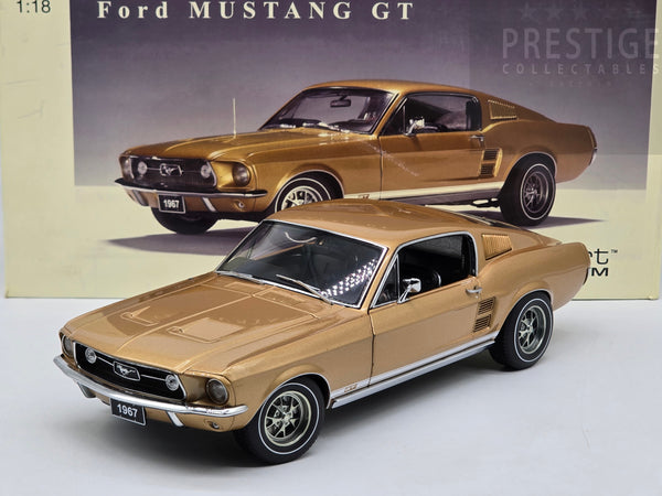 AUTOart 1967 Ford Mustang GT 390 Fastback Metallic Gold 72806 1:18 - READ / USED