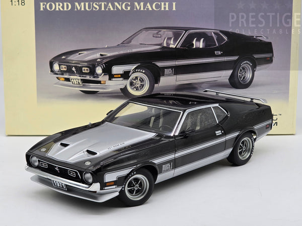 AUTOart 1971 Ford Mustang Mach 1 Fastback 351ci Black / Silver 1:18 - USED / READ