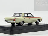 TRAX 1970 Chrysler VG Valiant Pacer Sedan Alpine White TR64 1:43 Scale - Used