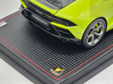 MR Collection 2019 Lamborghini Huracan Evo Coupe Verde Scandal 7/25 1:18 - As New