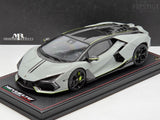MR Collection 2025 Lamborghini Revuelto Grigio Hati w Verde Scandal Livery 1:18 - New