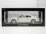 AUTOart Millennium 2008 Nissan R35 GT-R White Pearl 77387 1:18 - Preowned / READ