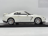 AUTOart Millennium 2008 Nissan R35 GT-R White Pearl 77387 1:18 - Preowned / READ