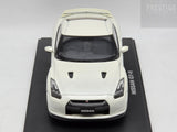 AUTOart Millennium 2008 Nissan R35 GT-R White Pearl 77387 1:18 - Preowned / READ