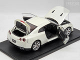 AUTOart Millennium 2008 Nissan R35 GT-R White Pearl 77387 1:18 - Preowned / READ