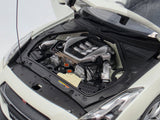 AUTOart Millennium 2008 Nissan R35 GT-R White Pearl 77387 1:18 - Preowned / READ