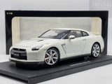 AUTOart Millennium 2008 Nissan R35 GT-R White Pearl 77387 1:18 - Preowned / READ