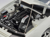 AUTOart Nissan Skyline GT-R R32 Crystal White 326 77342 1:18 - Preowned VGC