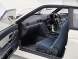 AUTOart Nissan Skyline GT-R R32 Crystal White 326 77342 1:18 - Preowned VGC