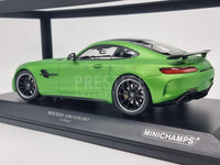 Minichamps 2017 Mercedes Benz AMG GT R 1:18 Scale Model Car - New