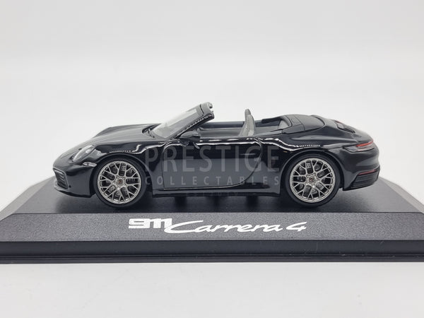 Minichamps présente deux Porsche 911 1/43 à seulement 100 exemplaires Minichamps présente deux Porsche 911 1/43 à seulement 100 exemplaires