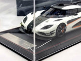 FrontiArt 2014 Koenigsegg One:1 White & Carbon F033-02 1:18 Scale - Used